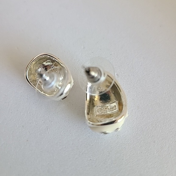 Signed DaVinci Rhinestone Earrings Cream Domed Studs Vintage‎ Jewelry Ladies - Picture 2 of 4